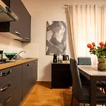 Domus Trionfale 6780 * רומא