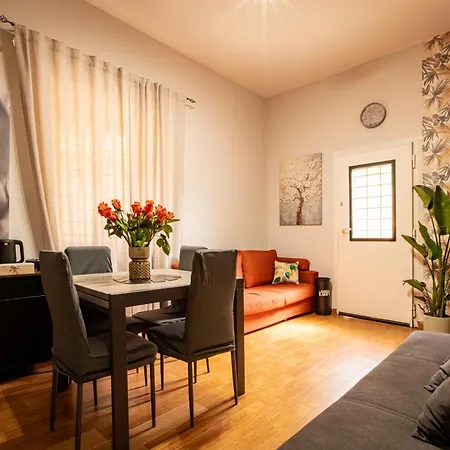 Domus Trionfale 6780 * Rom